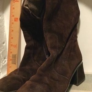 Hush Puppies suede boots 9